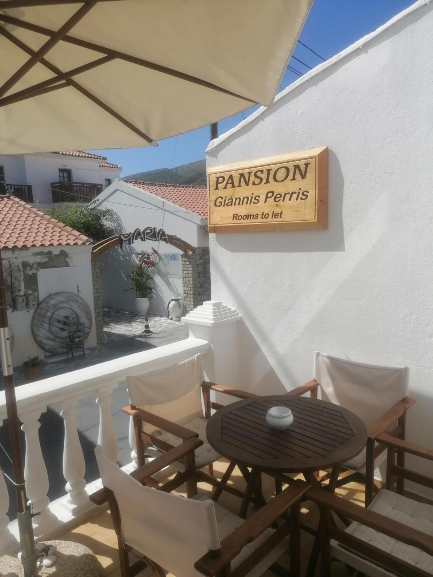 Pension Giannis Perris Kokkari Exterior foto